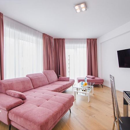 Pink Sahara Near City Center Nagyvárad Kültér fotó