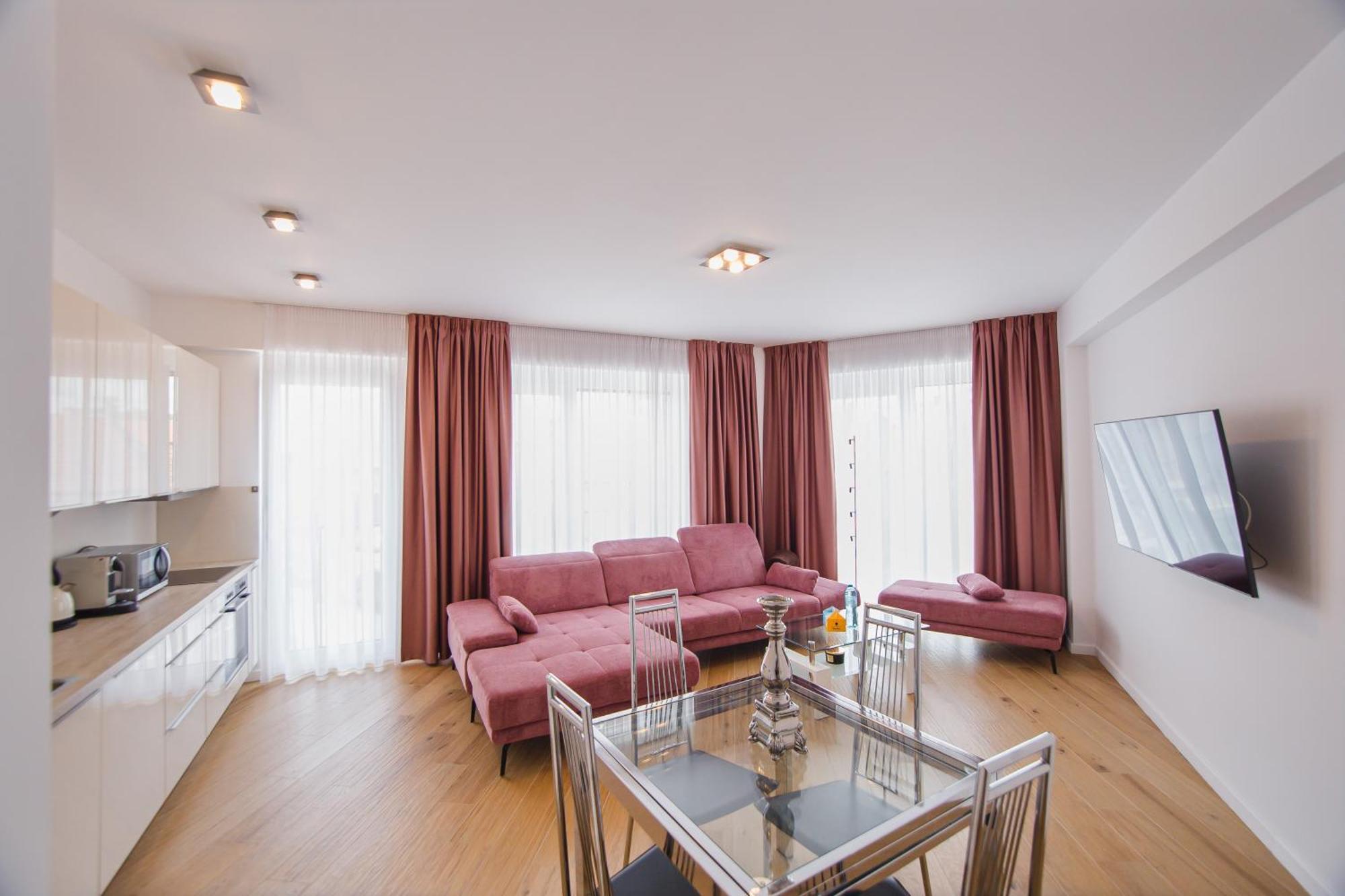 Pink Sahara Near City Center Nagyvárad Kültér fotó